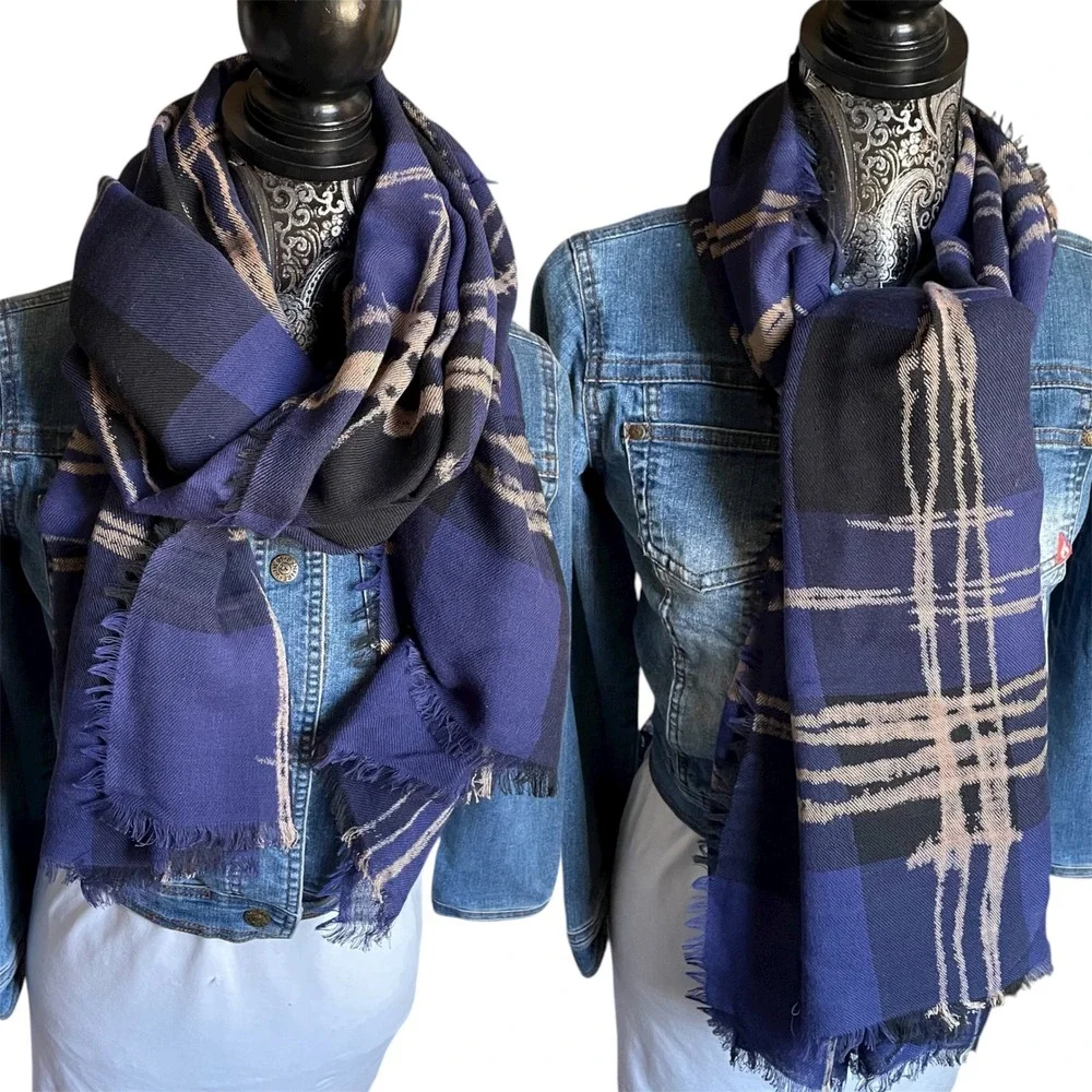 Centex versatile plaid